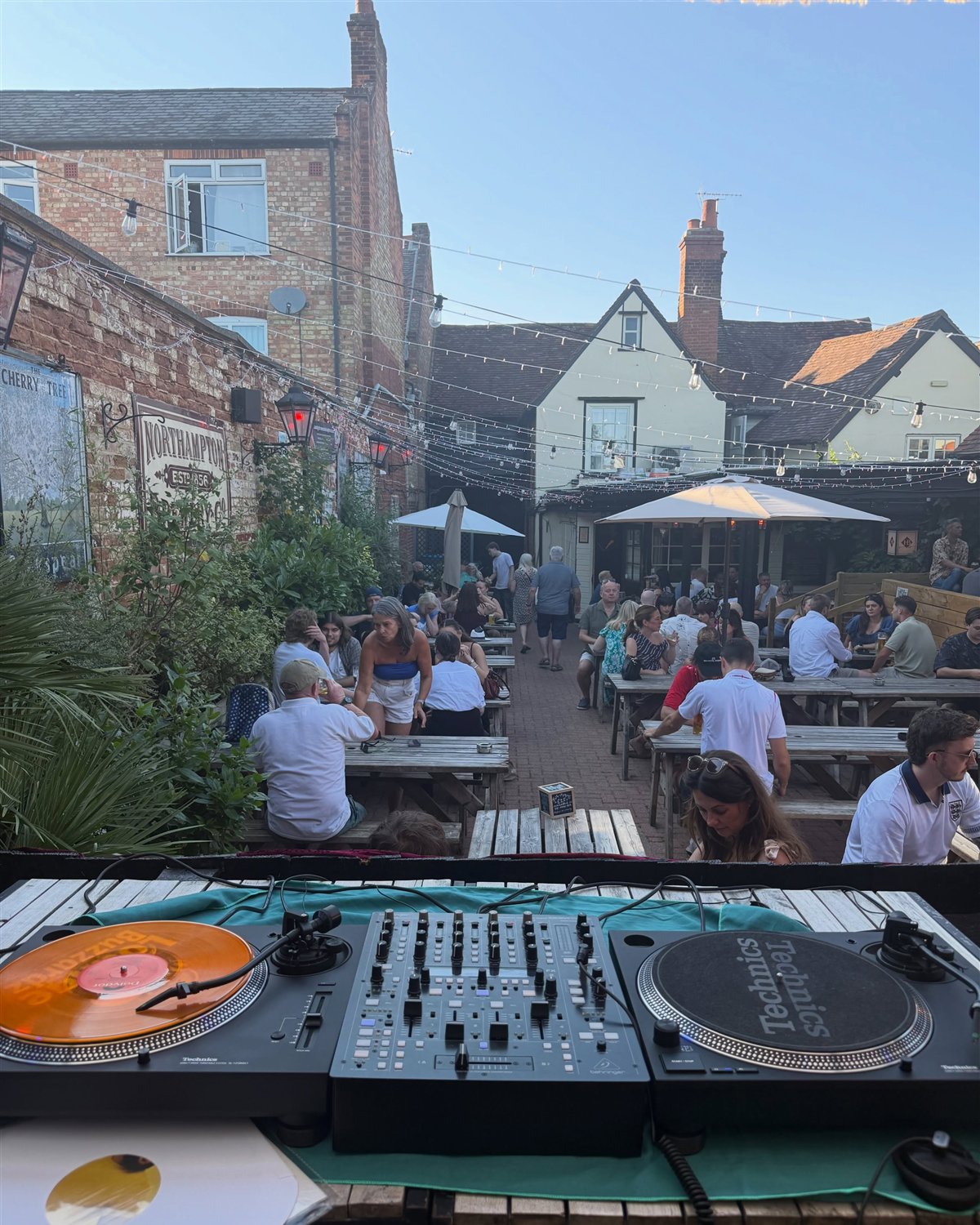 A busy afternoon in the garden behind The Black Lion